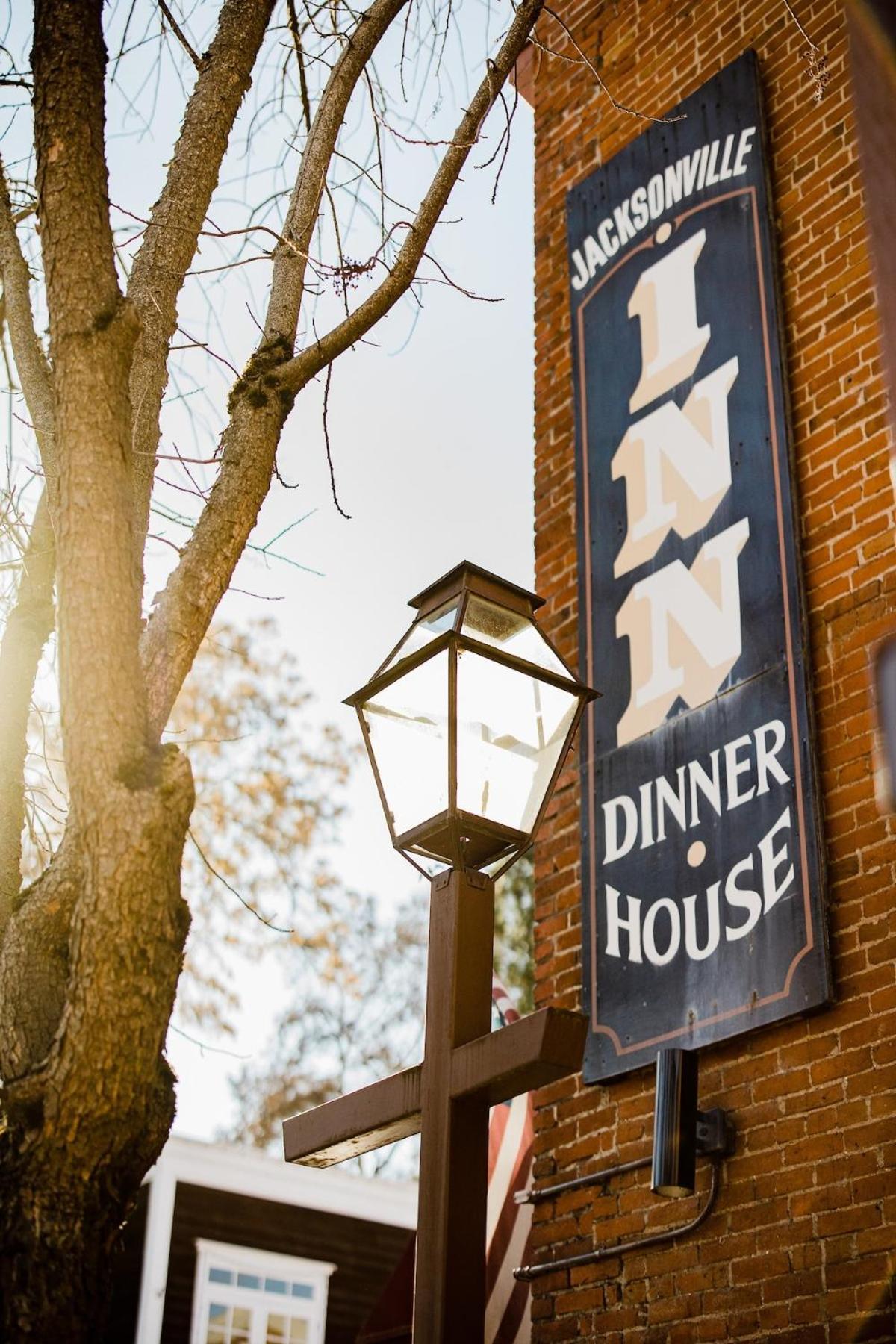 Historic Jacksonville Inn Exterior photo